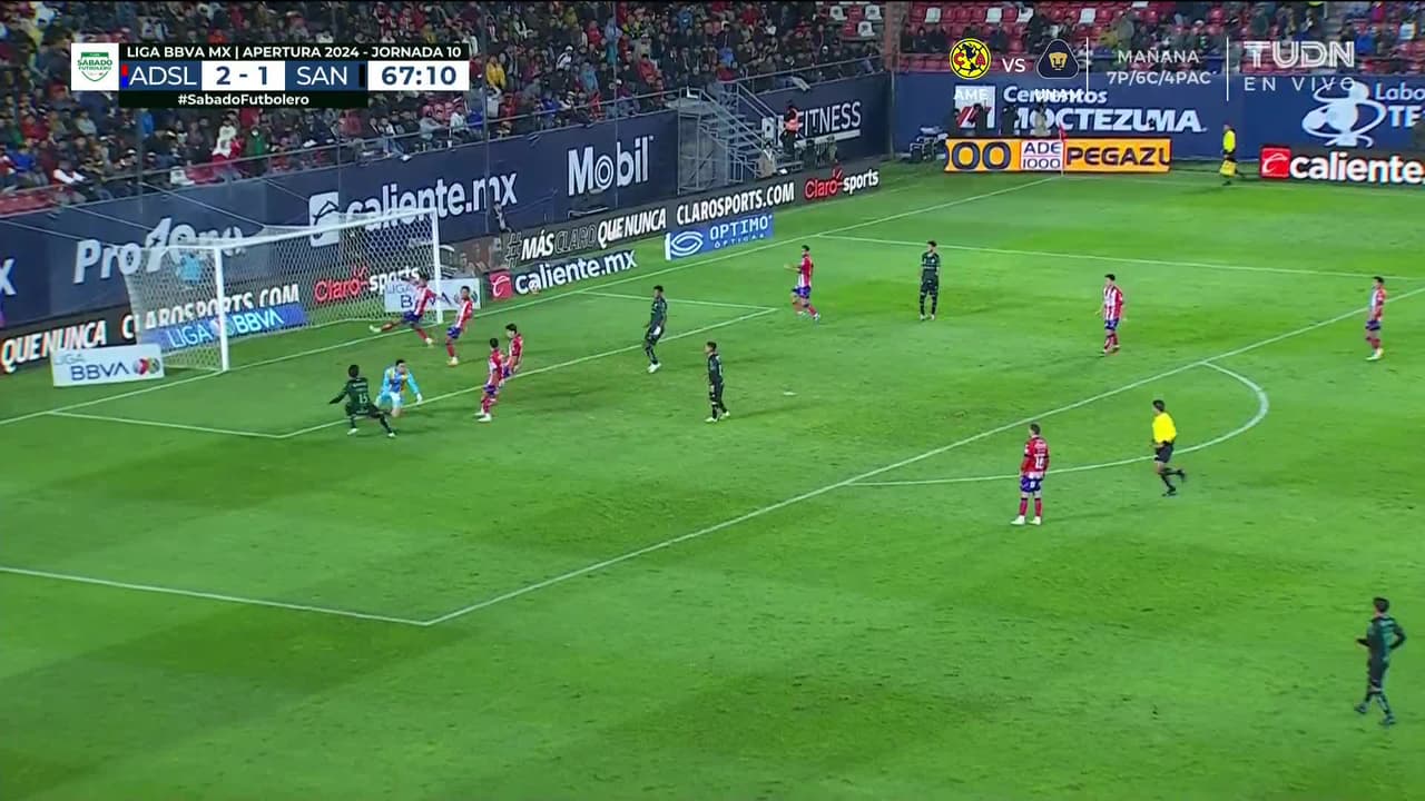 ¡TIRO ATAJADO! disparo por Santiago Naveda.