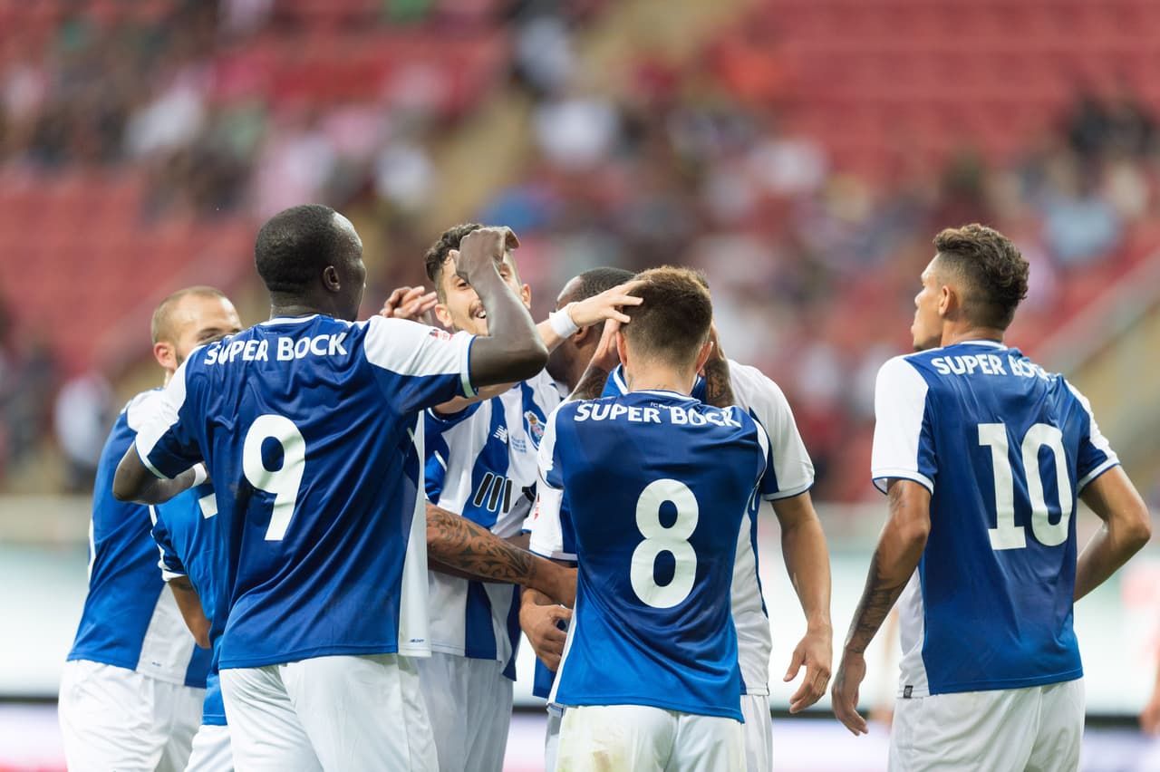 Los dragones salieron con todo al campo y eso se notó en el marcador de inmediato.
