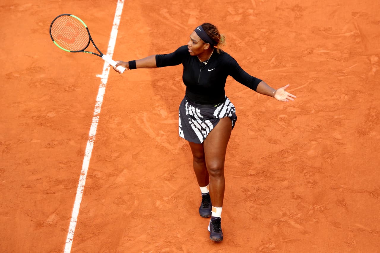 La estadounidense Serena Williams remontó 2-6, 6-1 y 6-0 ante la rusa Vitalia Diatchenko, para acceder a la segunda ronda de Roland Garros, donde aspira a sumar, a sus 37 años, su vigesimocuarto Grand Slam.