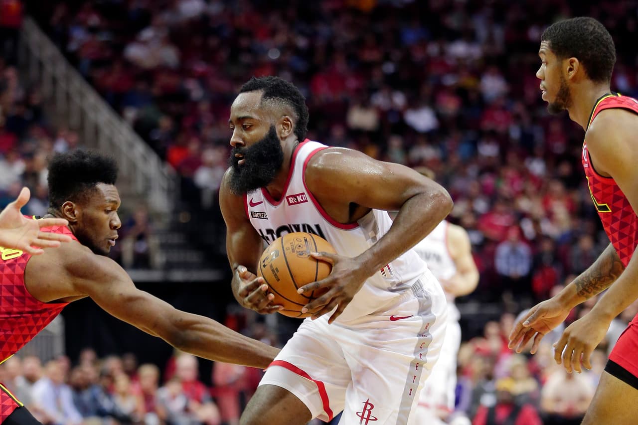 James Harden hace historia, anota 60 puntos y ayuda a los Rockets