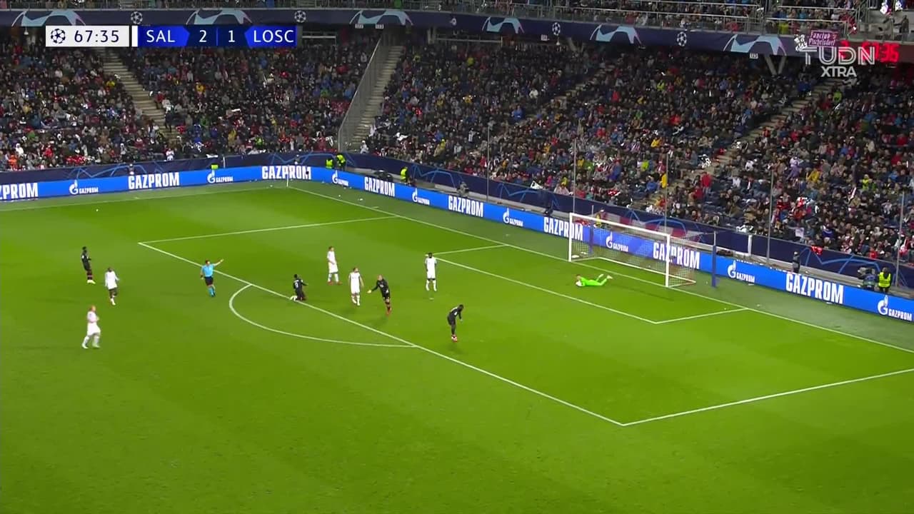 ¡TIRO ATAJADO! disparo por Jonathan David.