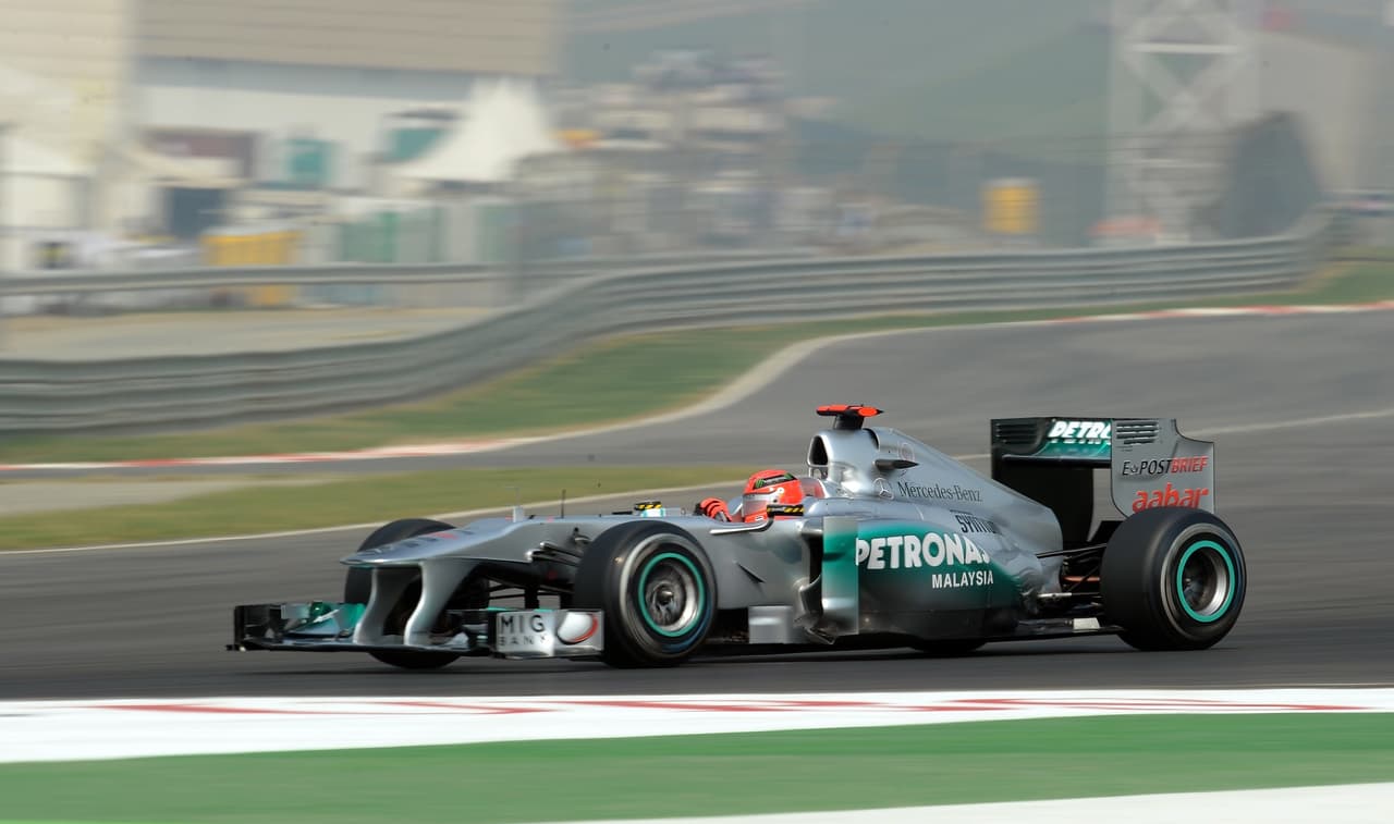 Y en Uttar Pradesh, en el Gran Premio de la India, partiendo en el séptimo lugar y acabando detrás de Sebastian Vettel, Lewis Hamilton, Fernando Alonso y Mark Webber.