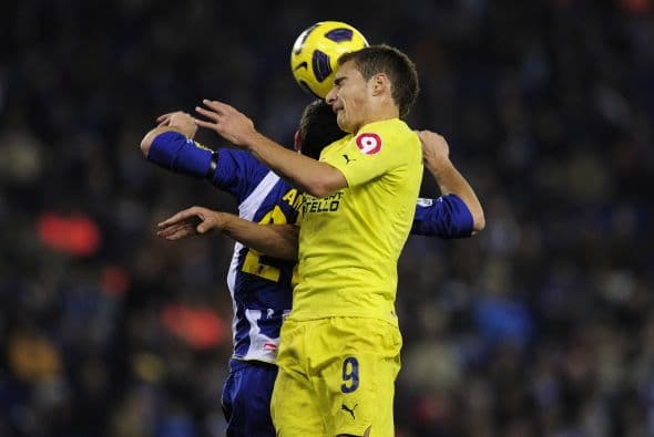 Se acercaba el medio tiempo y el gol no caía.