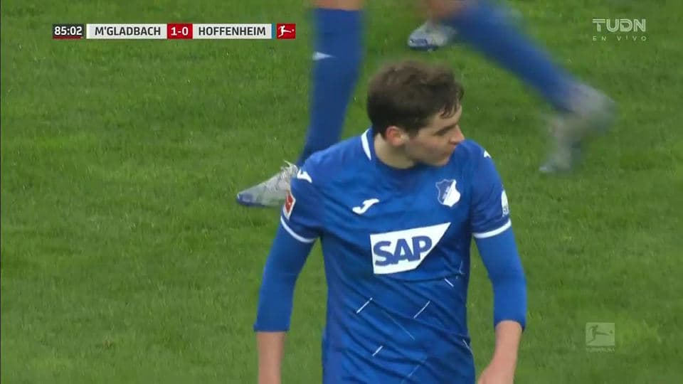 Tiro desviado de Robert Skov