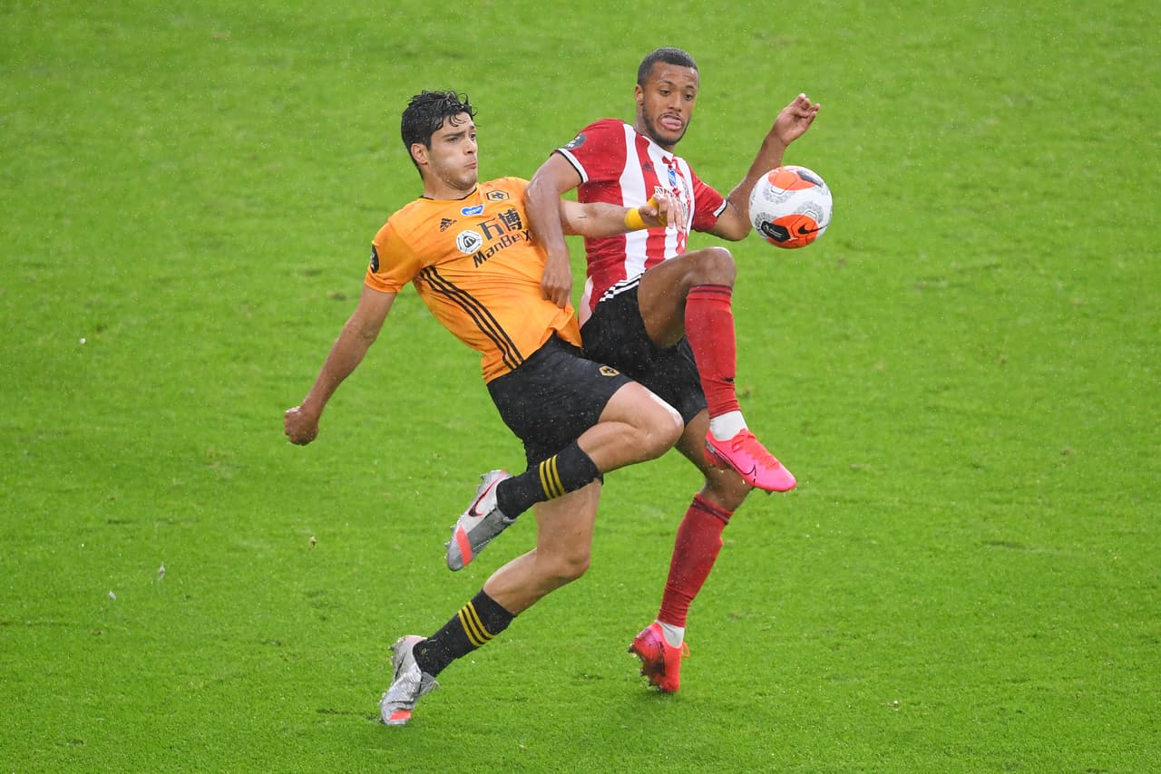 Wolverhampton cayó ante Sheffield United y se aleja de la Champions League | En el último minuto vacunaron a los Wolves de Raúl Jiménez; el sueño de la máxima competición europea se diluye.