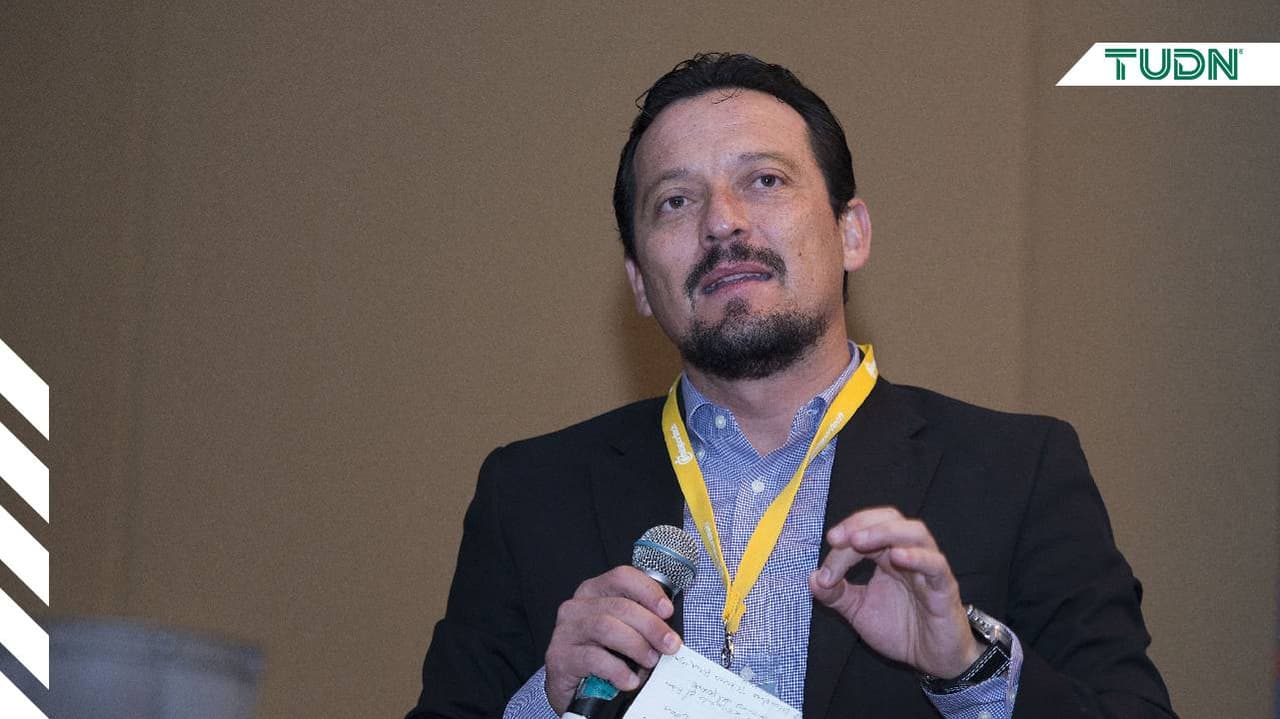 Javier Salinas deja presidencia de la LMB