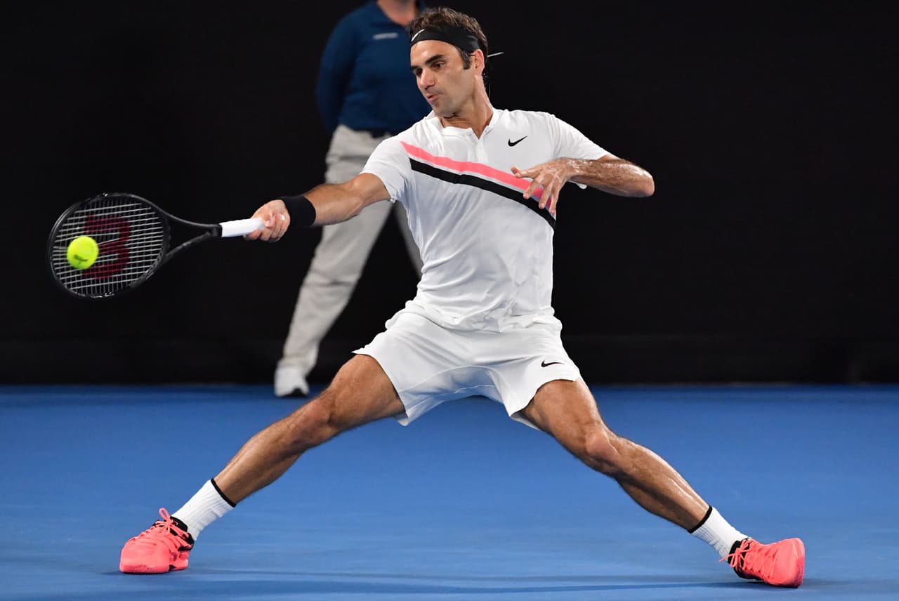 Por segundo año consecutivo, Federer necesitó cinco sets para coronarse campeón en el primer grande de la temporada, en una final que sorpresivamente se disputó con el techo cubierto de la central.