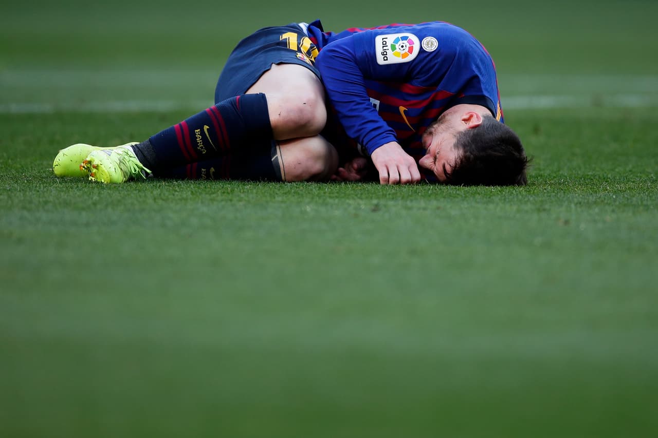 Lionel Messi se lesionó en la presentación del equipo, disputando el trofeo Joan Gamper, en el Camp Nou y se perdió el amistoso contra México.
<br>