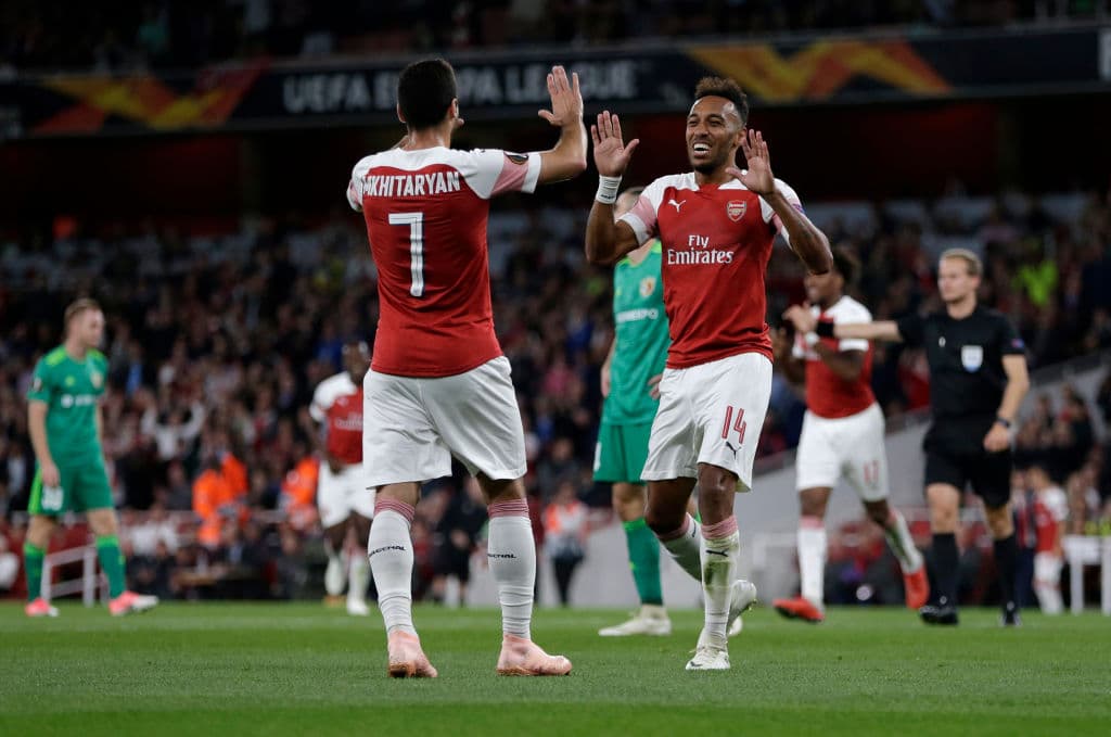 Con ese primer tanto, Arsenal se fue con la tranquilidad al descanso, muy a pesar de que aún parecía poco.