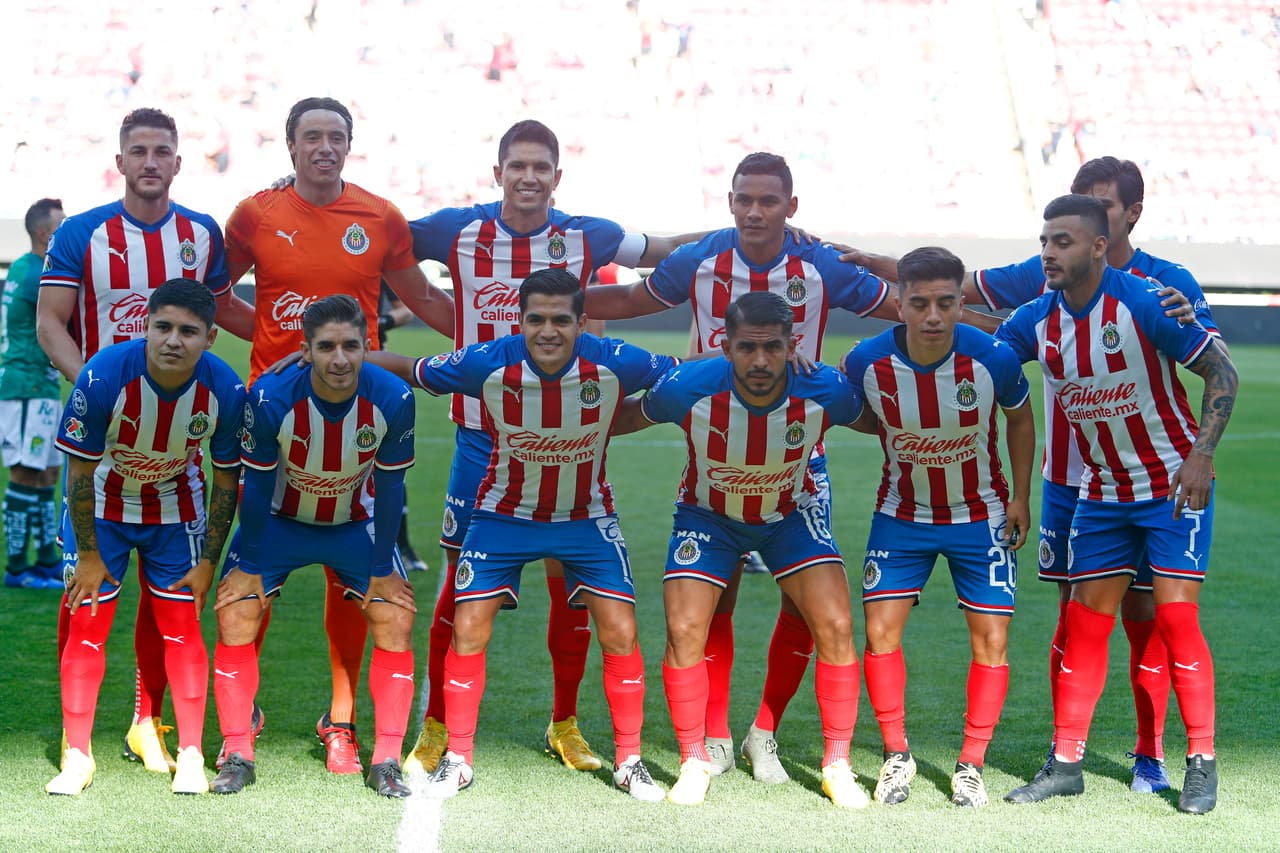 Jugador de Chivas es positivo por coronavirus