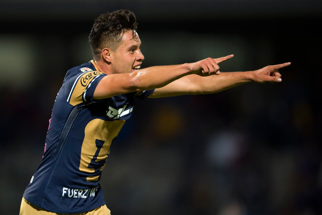 Sólo marcó en una ocasión con la camiseta de Pumas, lo hizo en Liga contra el León.