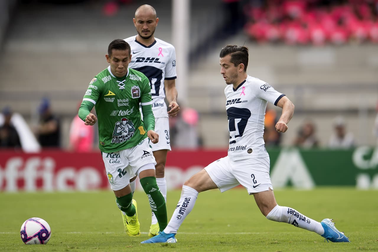 De siete encuentros disputados en la casa del León, cuatro han sido para los Pumas y tres para los locales. Nunca han empatado por la Liga MX. ¿Pumas extenderá su hegemonía o León igualará la racha universitaria?