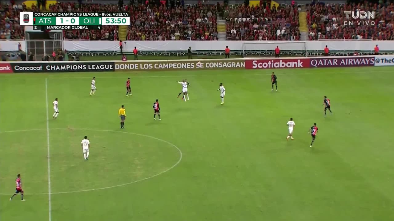 ¡TIRO ATAJADO! disparo por Julio Furch.