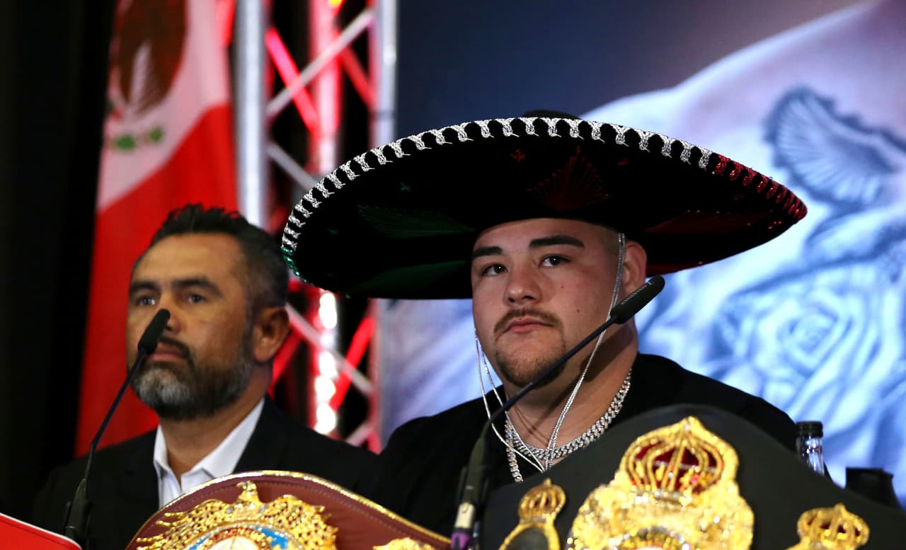 Anthony Joshua pesó 237.5 libras, mientras que Andy Ruiz dejó la aguja en 287.3 libras.