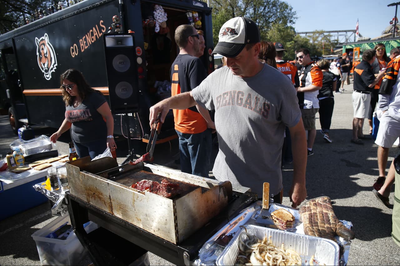 Checa las mejores tomas del duelo de la Semana 5 en que los Cincinnati Bengals derrotaron en tiempo extra a los Seattle Seahawks por 27-24.