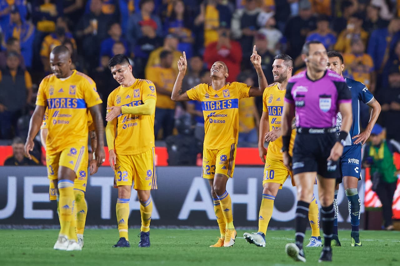 Tigres vencen de manera contundente a los Tuzos del Pachuca.