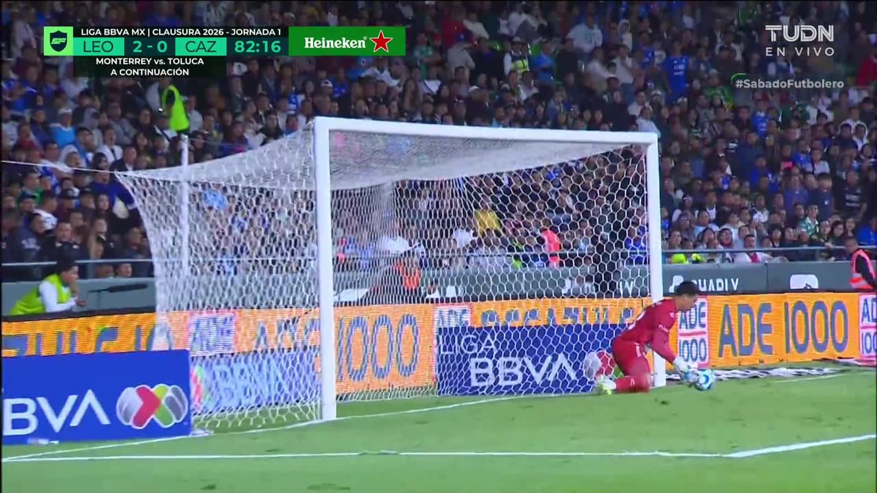 ¡TIRO ATAJADO! disparo por Carlos Rotondi.