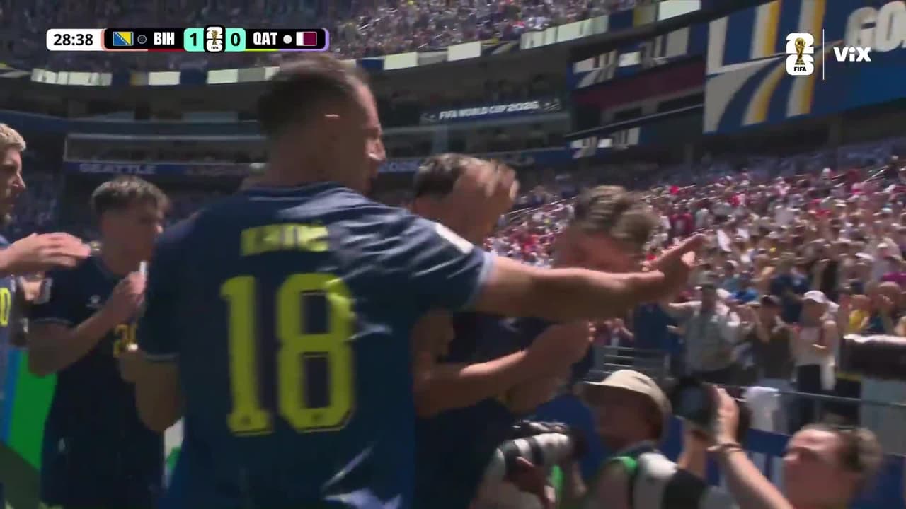 ¡Golazooo de Bosnia! Alajbegović saca un misil y abre el marcador