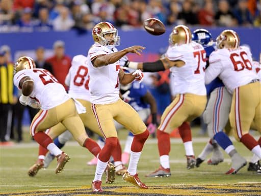 Gran duelo de Domingo por la Noche entre los San Francisco 49ers y los New York Giants. Checa las mejores tomas del triunfo de los Giants.