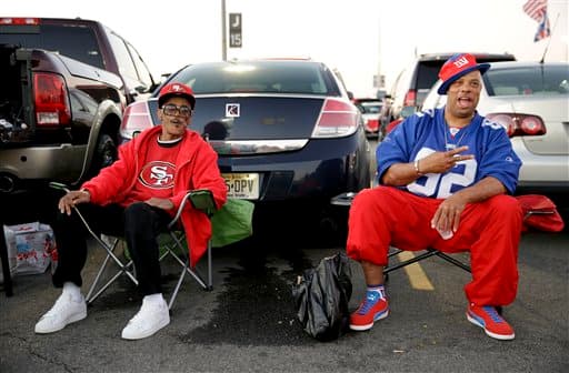 Gran duelo de Domingo por la Noche entre los San Francisco 49ers y los New York Giants. Checa las mejores tomas del triunfo de los Giants.