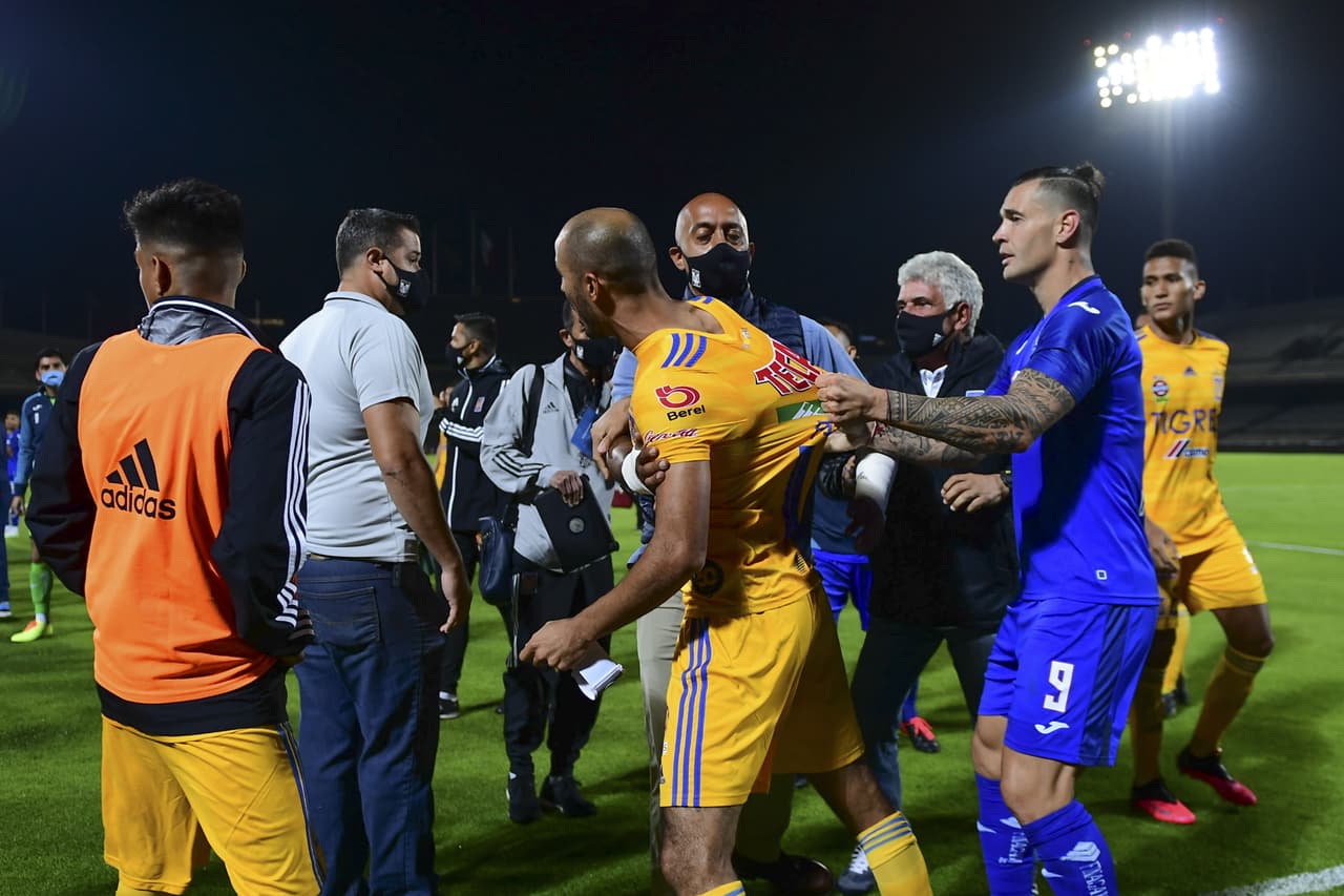 Caraglio también quiso ponerle hielo a la situación y buscaba llevarse a Pizarro.