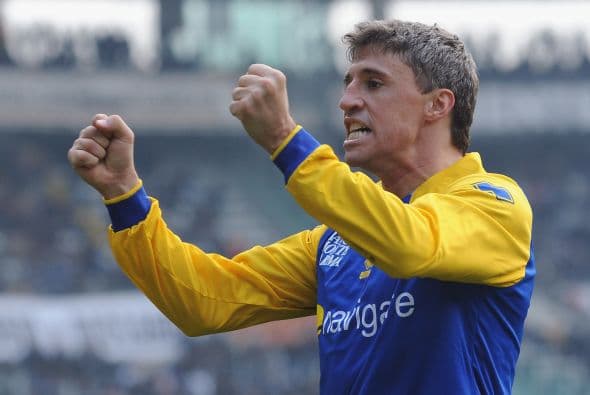 Hernán Crespo, el eterno goleador, hizo otro tanto y al final el Parma se impuso por 4-1.