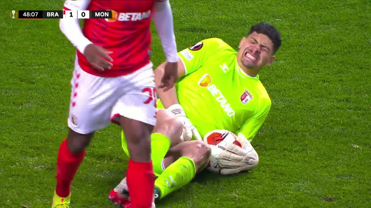 ¡TIRO ATAJADO! disparo por Gelson Martins.