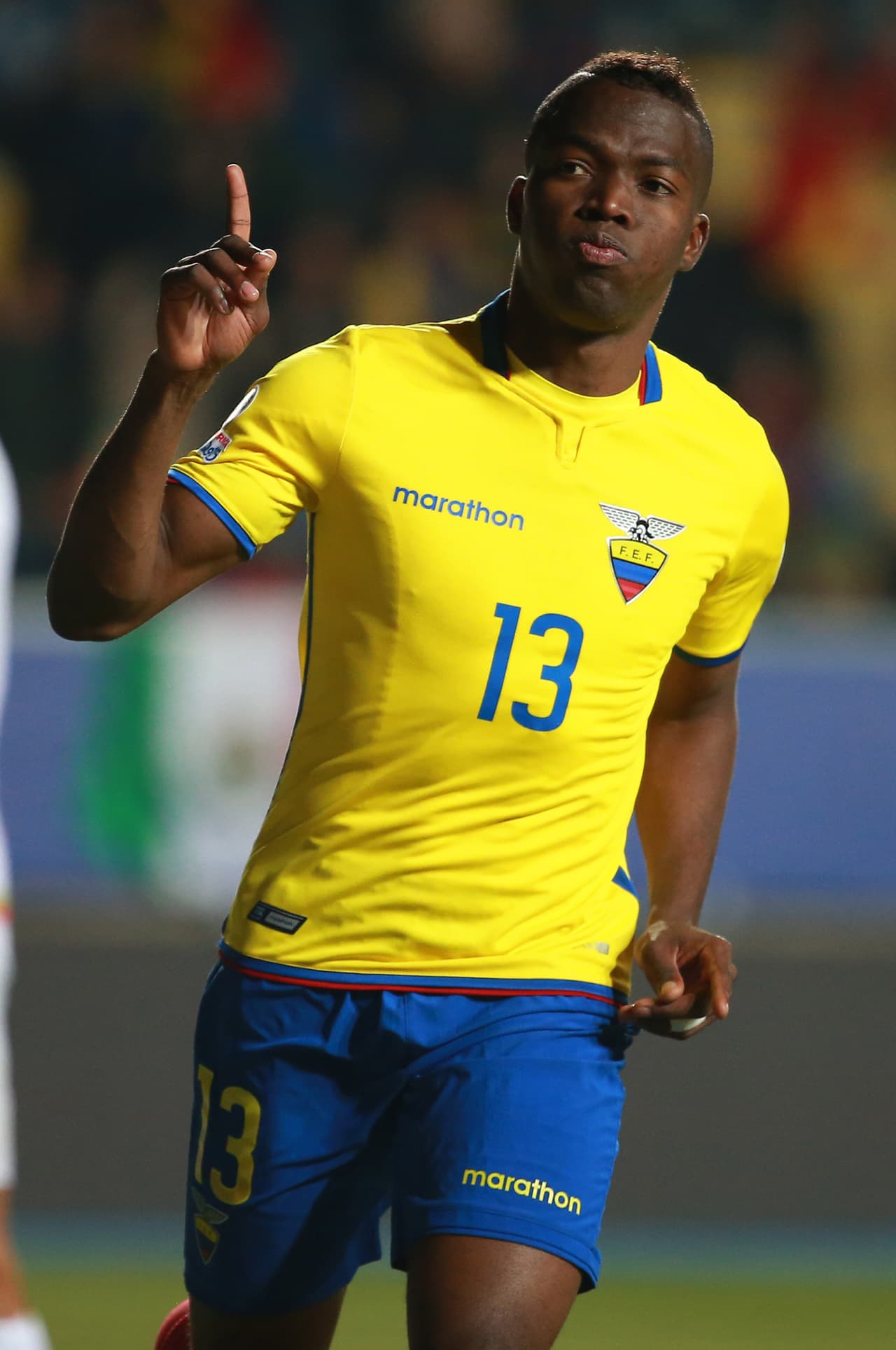 13 Enner Valencia – 9: Mostró que simplemente está en otro nivel y con claridad fue el mejor jugador de la noche. Desquició a la defensa mexicana y le hizo ver su suerte en más de tres ocasiones a los centrales que tendrán pesadillas por la forma en que los dominó. Marcó el segundo gol en un gesto sublime digna de un delantero de primer nivel.