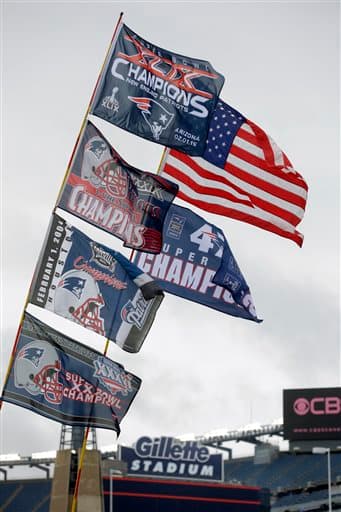 Tom Brady comandó a los Patriots a seguir inquebrantables en la NFL al derrotar a los Jets 30-23. Checa las mejores tomas de este encuentro de la Este AFC.