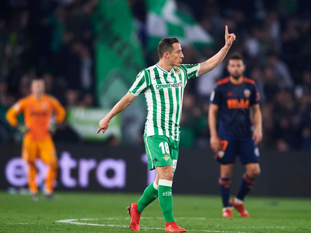 Andrés Guardado, cerca de renovar con Betis