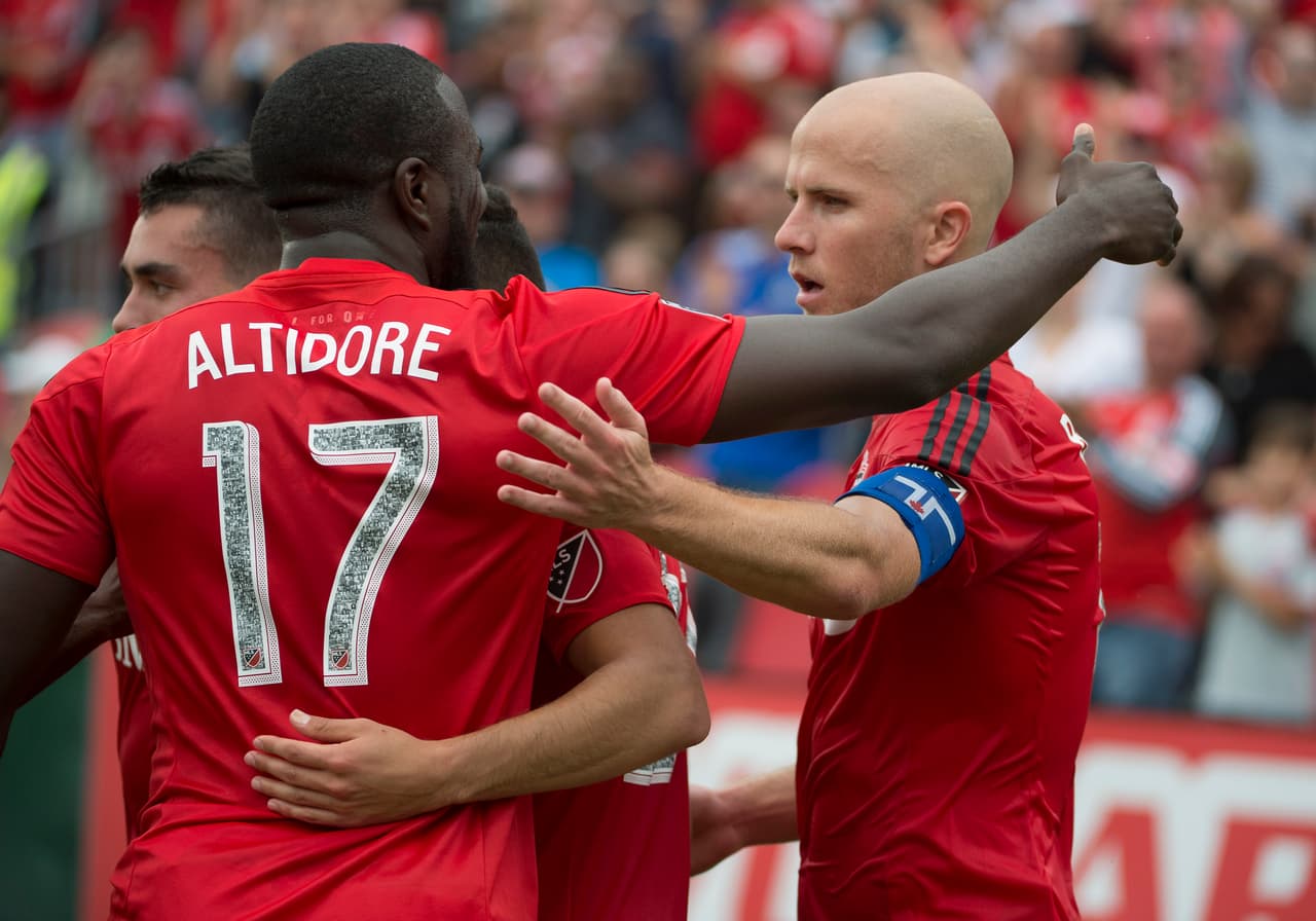 Altidore y Bradley celebran victoria de Toronto