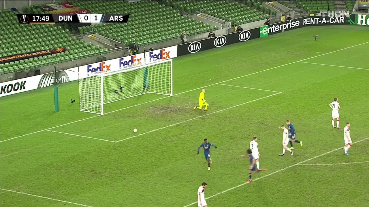 ¡GOOOL! Mohamed Elneny anota para Arsenal.