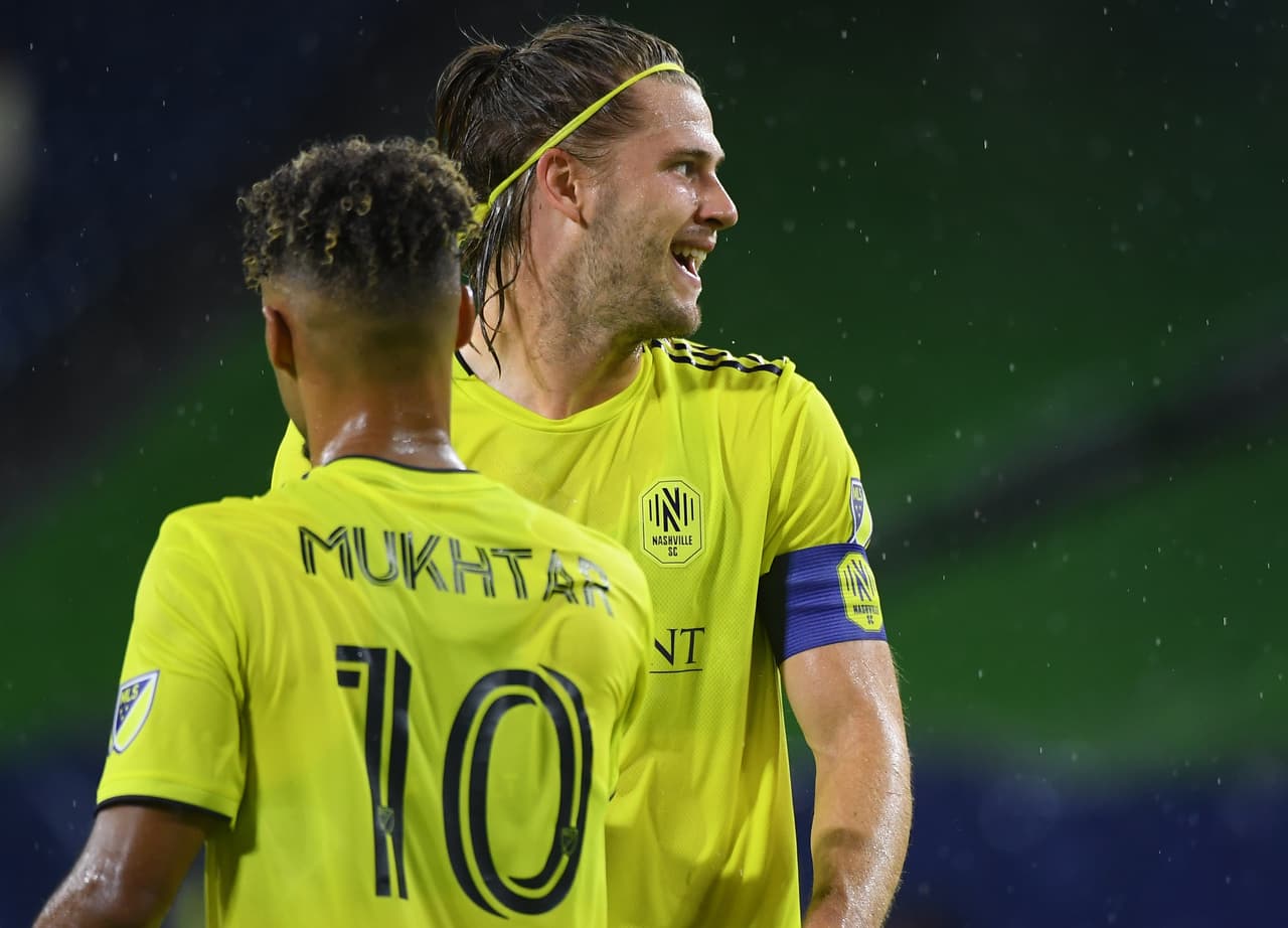 Walker Zimmerman y Hany Mukhtar extendieron sus contratos con Nashville SC.