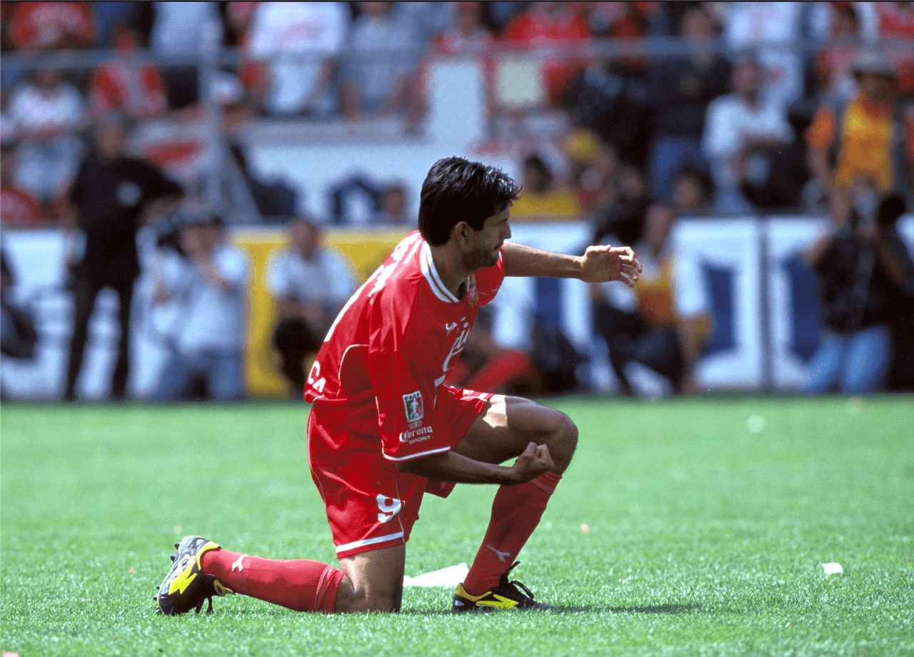 Cardozo inició muy flojo dicha campaña con un gol en las primeras siete fechas.