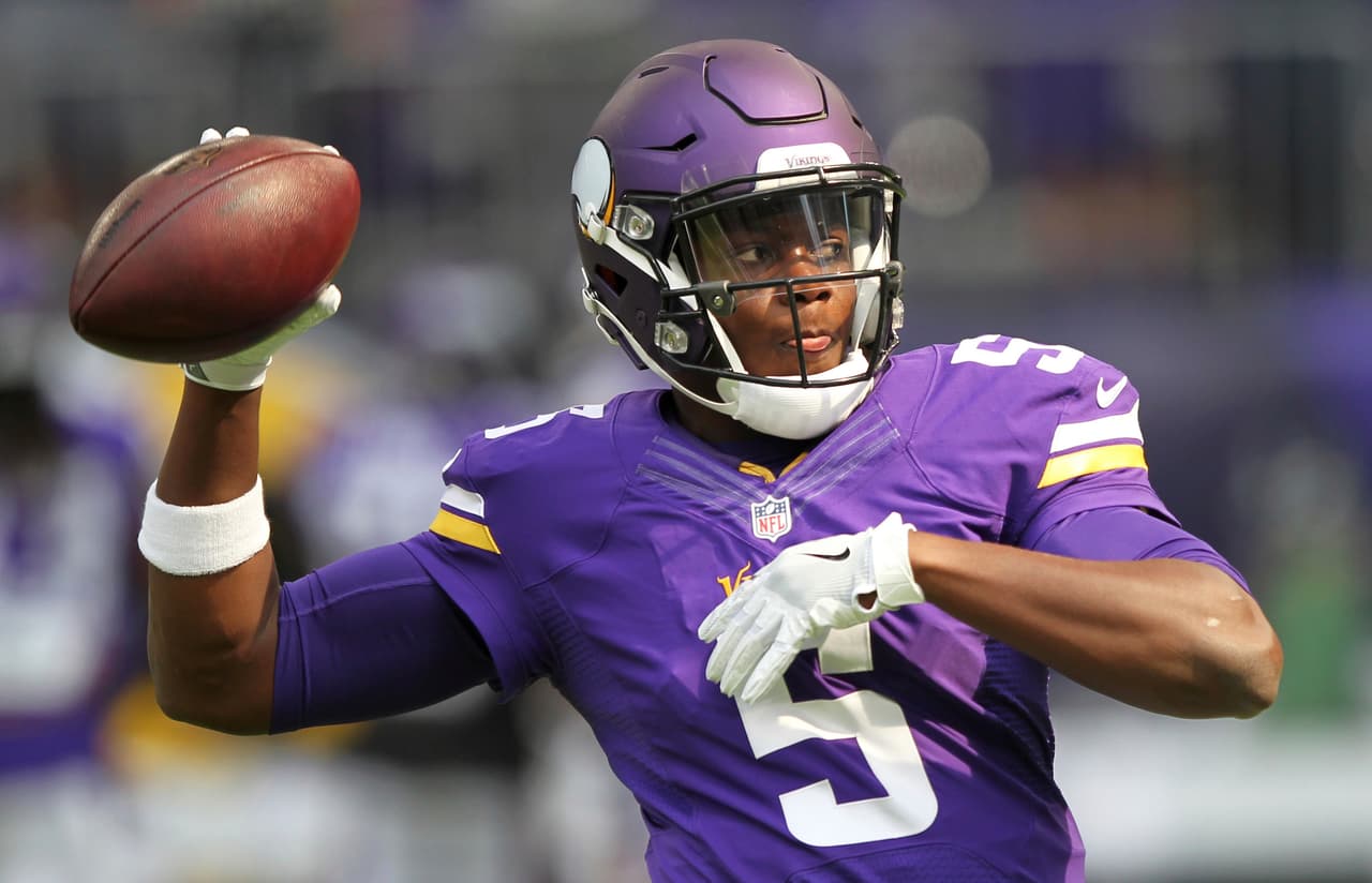 Vikings activan al quarterback Teddy Bridgewater 