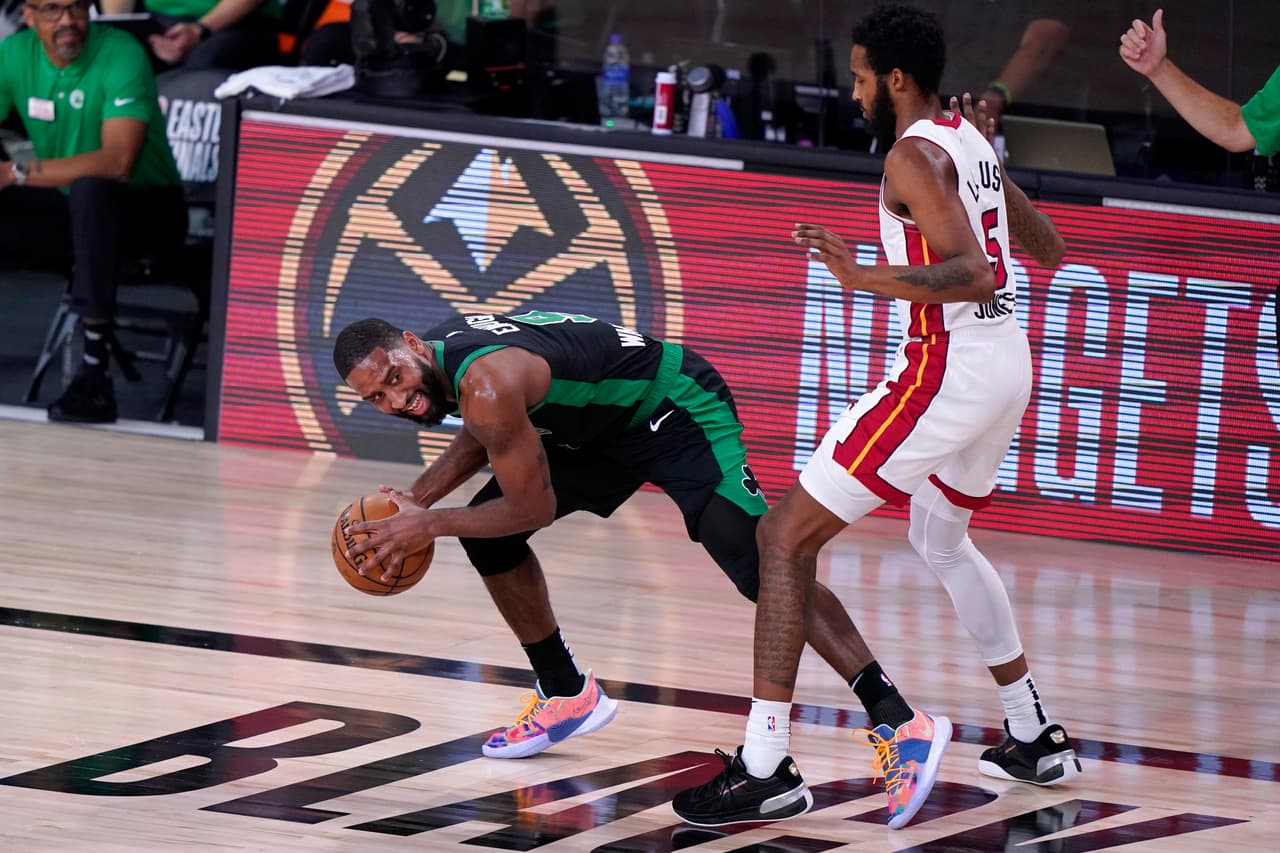 El Miami Heat vence 106-101 a los Celtics y toman una buena ventaja en la serie, Bam adebayo consiguió 21 puntos y Gordan Dragic anotó 25.