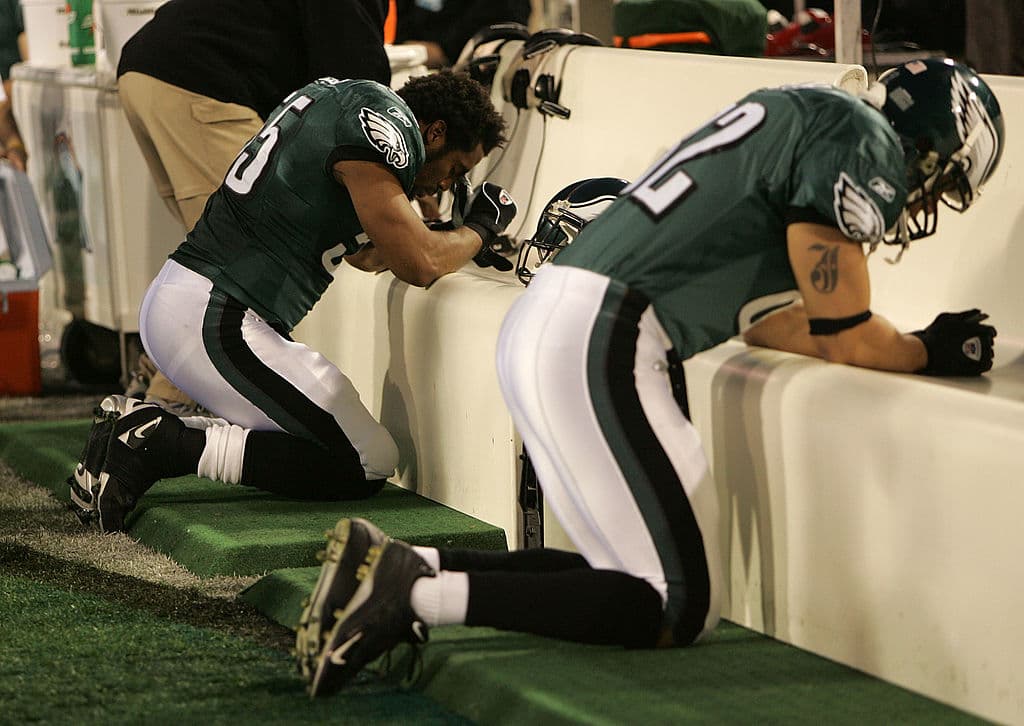 Sin embargo, su única aparición previa en el gran evento, fue en el Super Bowl XXXIX, cuando los Eagles fueron derrotados por los New England Patriots.