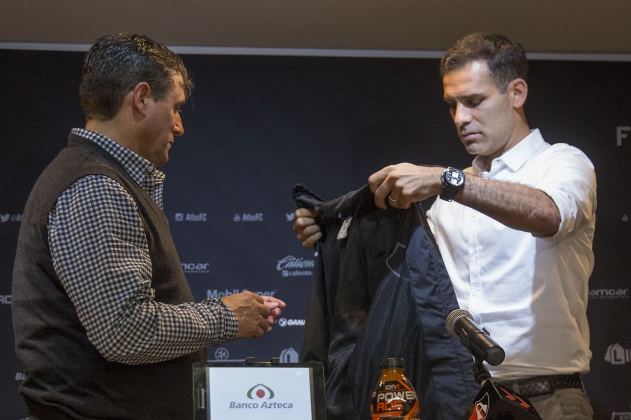 Fue por eso que Márquez, quien conoce del trabajo del argentino por su pasado en común en Barcelona, se inclinó por el estratega que estaba en la Universidad de Chile.