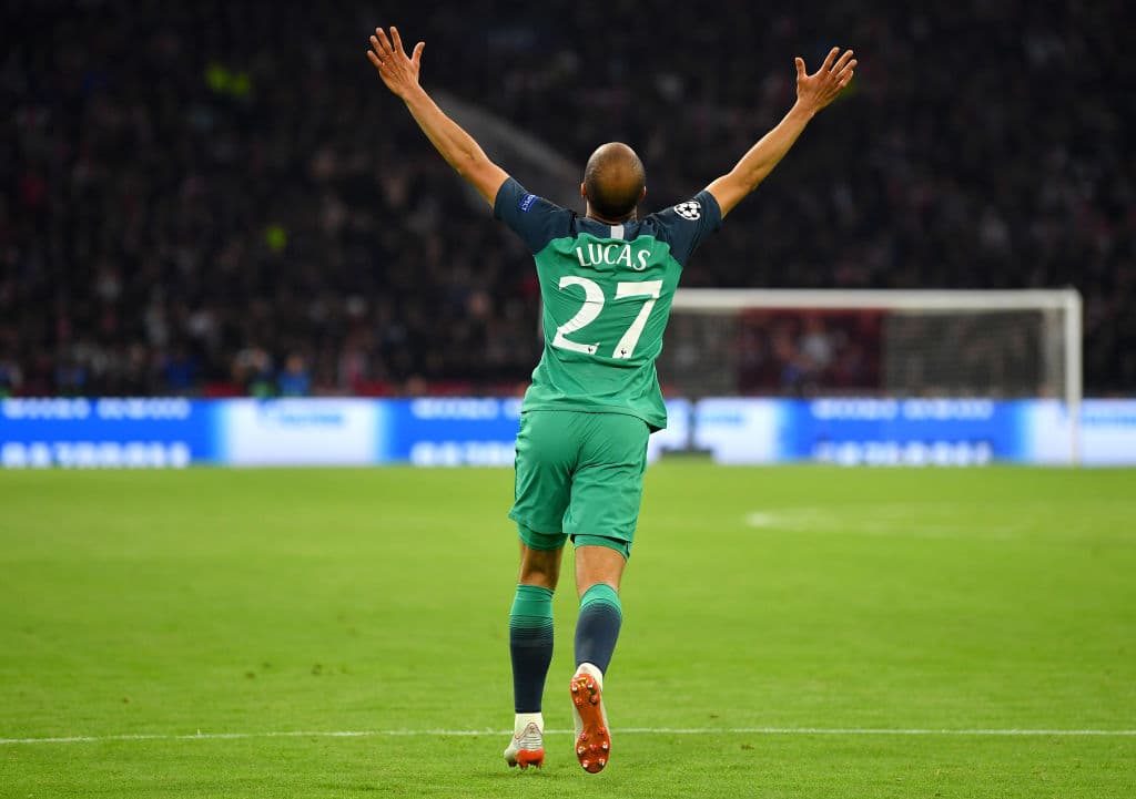 Una actuación milagrosa, providencial, para la eternidad, así fue el triplete que marcó Lucas Moura a favor del Tottenham Hotspur en la Vuelta de las Semifinales de la Liga de Campeones ante el Ajax. Moura anotó a los 55, 59 y 96 minutos los goles que le sacan de la bolsa el boleto a la Final a los Holandeses. Estas son las imágenes de esa proeza.