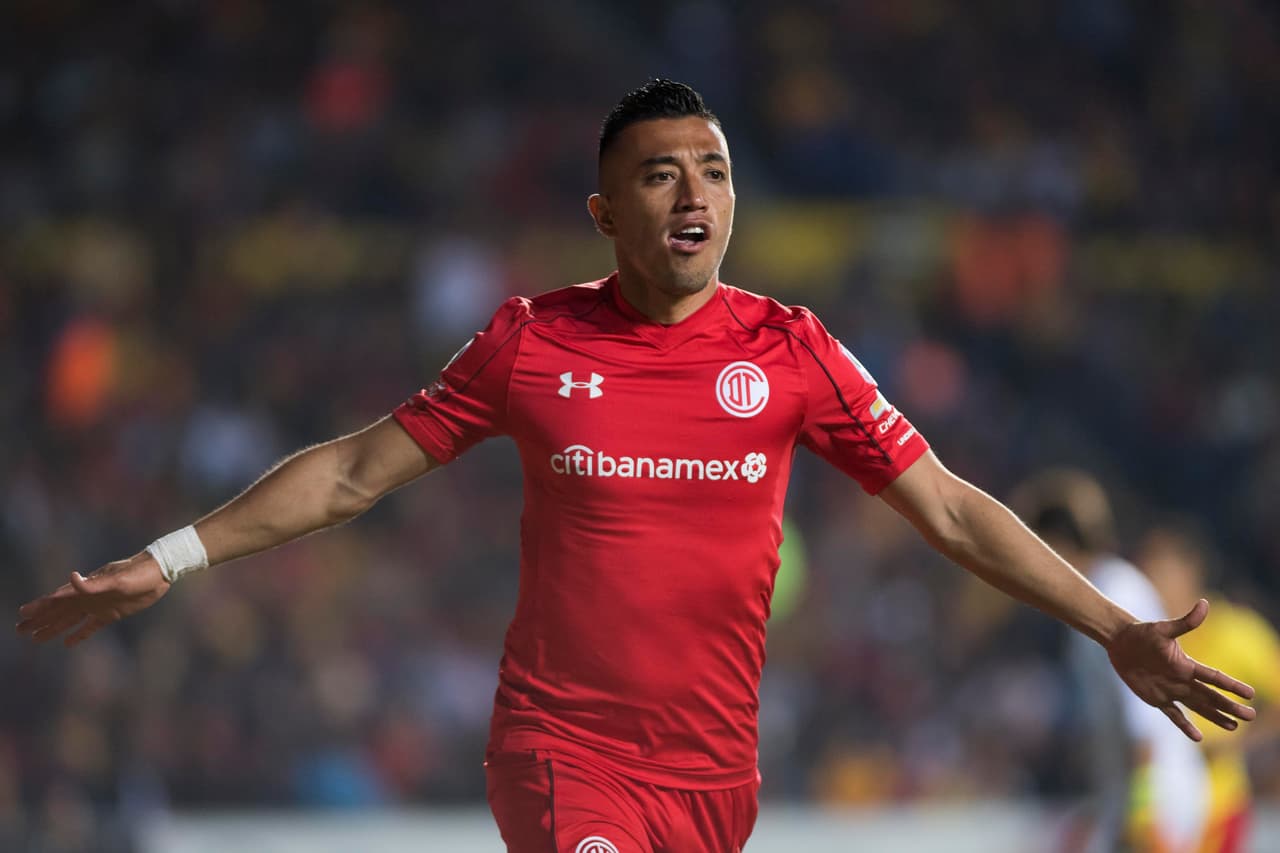 Fernando Uribe, goleador del Toluca, dejó a todos preguntándose que ocurría tras un tuit que sonaba a despedida. Al mismo tiempo en su natal Colombia se dice que reforzaría a Millonarios. Aunque recientemente también se habla del América.