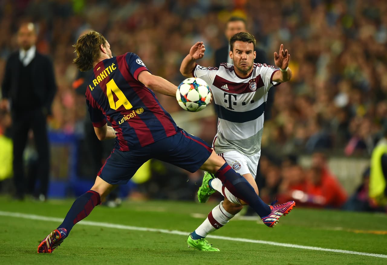 Al Barcelona lo enfrentó en 3 ocasiones pero solamente pudo avanzar una sola vez por dos derrotas frente a los culés.