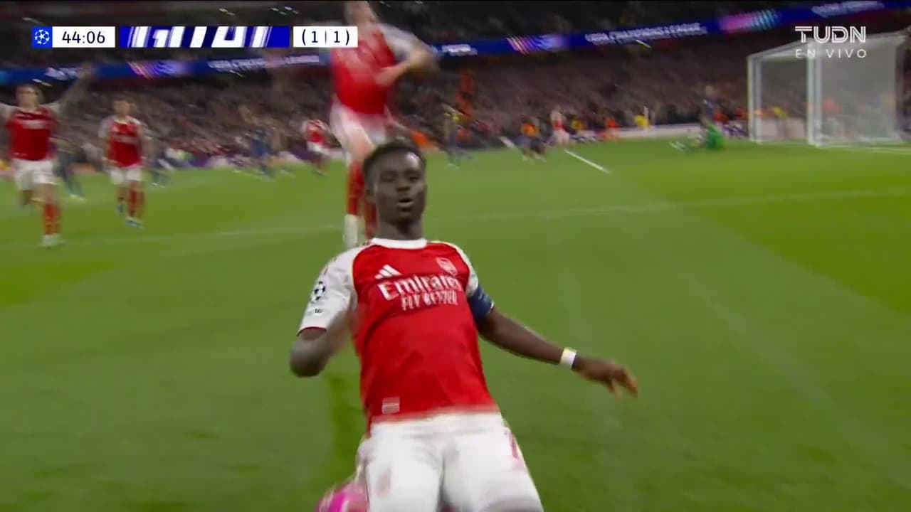 ¡Gol del Arsenal! Bukayo Saka aprovecha el rechace de Oblak y pone el 1-0
