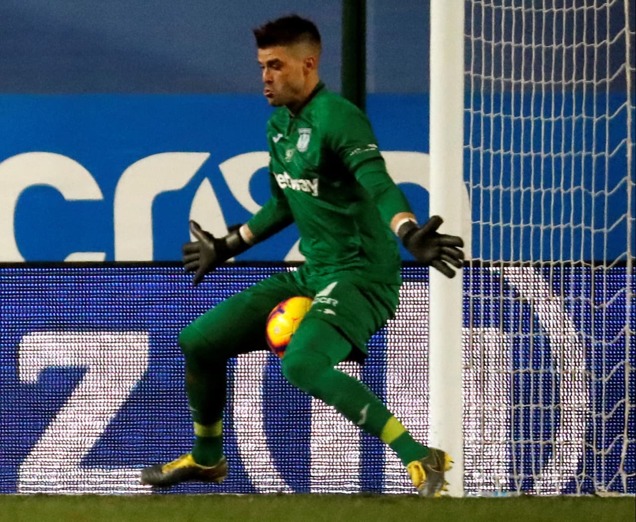 Real Sociedad se impuso 3-0 a Leganés con Héctor Moreno y Diego Reyes de suplentes, respectivamente, en la Jornada 24 de la Liga de España. Con doblete de Mikel Oyarzabal (minutos 50 y 59) y tanto de Willian José ganó el equipo vasco, que quedó de séptimo con 34 puntos.