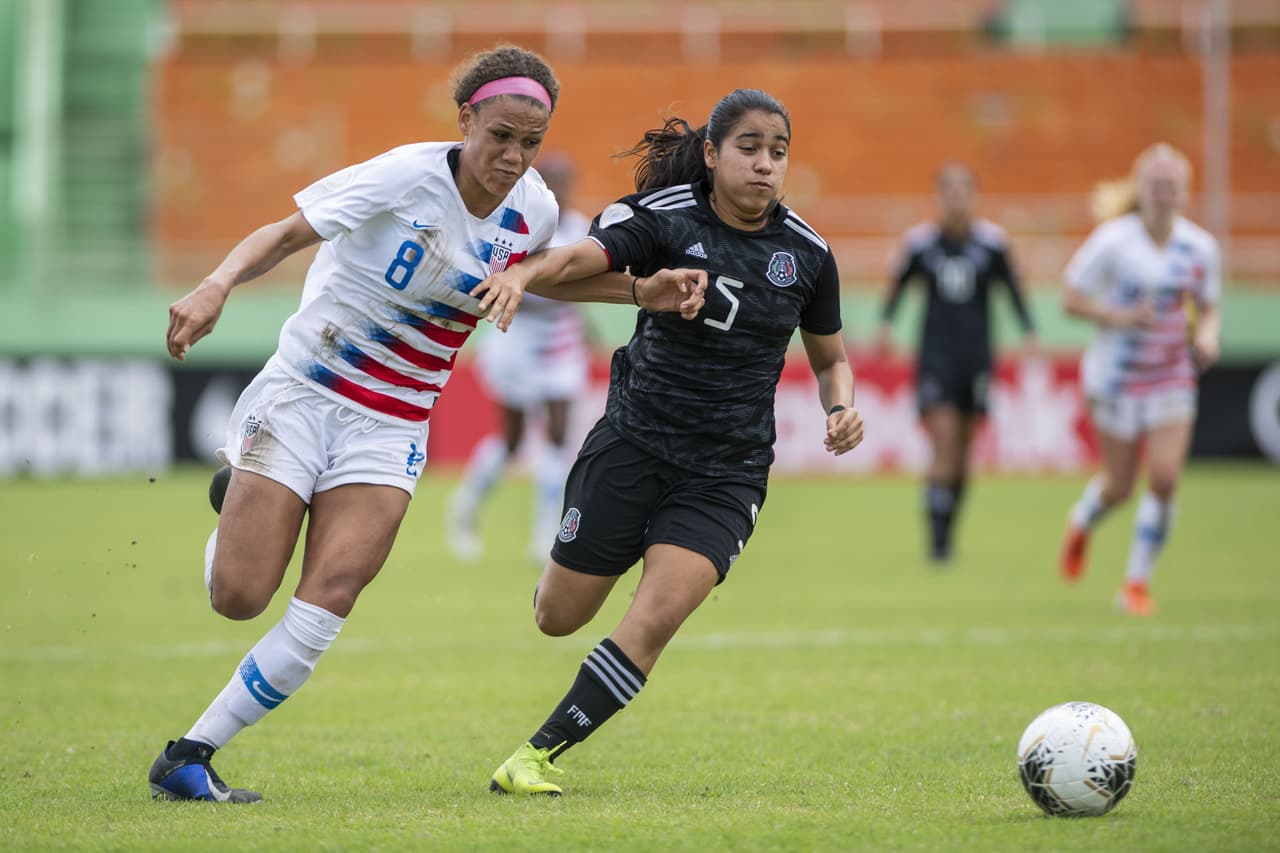 ¡No al basquet! Hija de Rodman jugará futbol en Estados Unidos