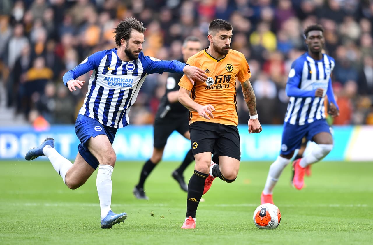 La primera mitad del encuentro no hubo mucho ataque por parte de ambas escuadras.