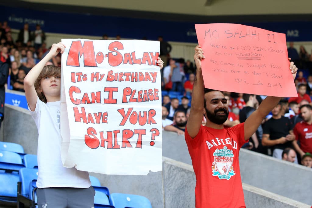 Aunque estaban de visitantes, los aficionados del Liverpool se hicieron sentir en el King Power Stadium y aclamaban a Mohammed Salah.
