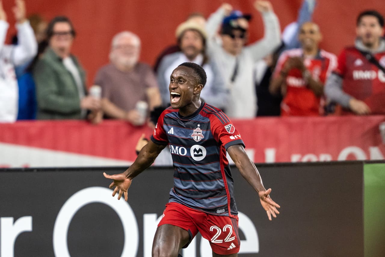 Defensor - RICHIE LARYEA (Toronto FC)