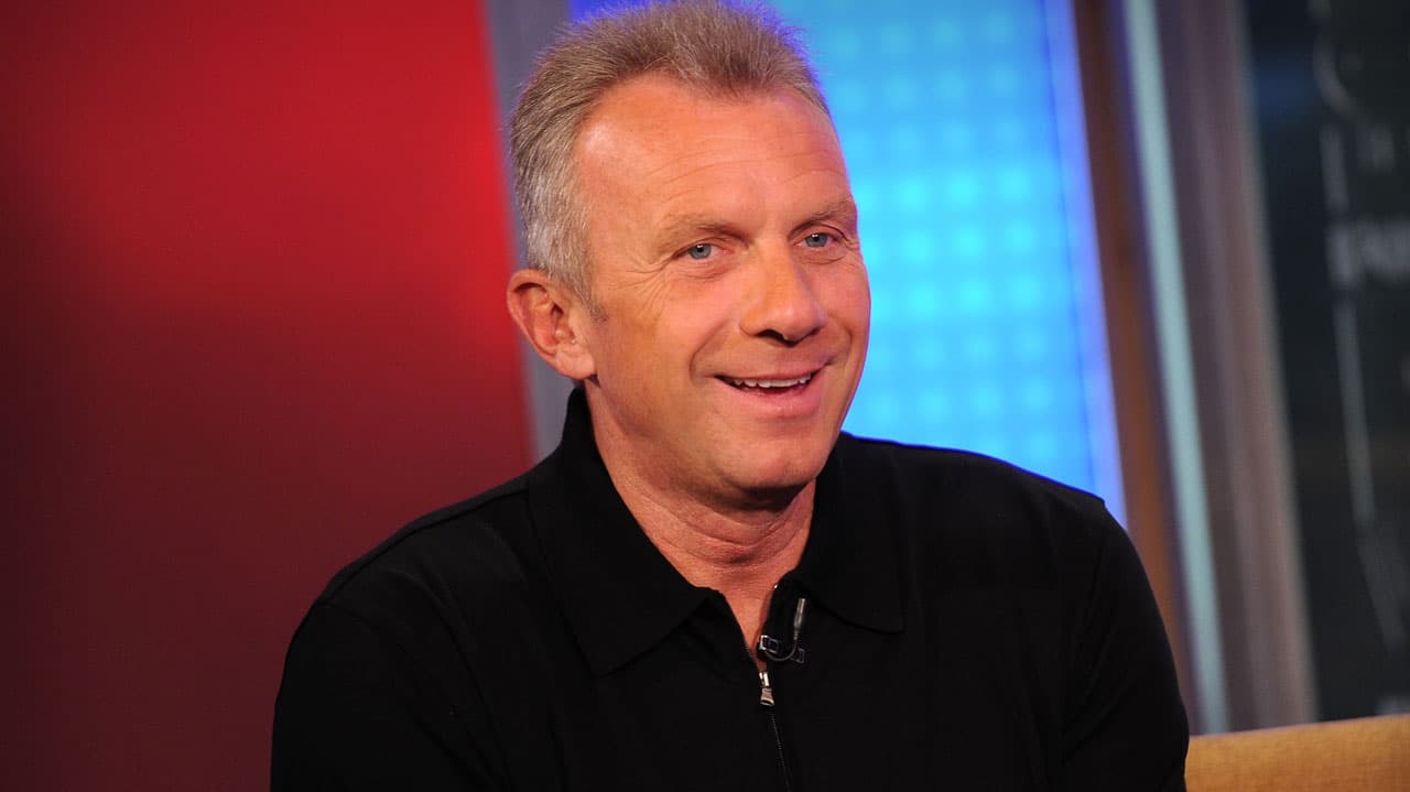 Joe Montana, considerado uno de los mejores quarterbacks de la historia ya calienta el Super Bowl compartiendo en redes sociales su sentir por el que muchos llaman el 'Montana Bowl'.