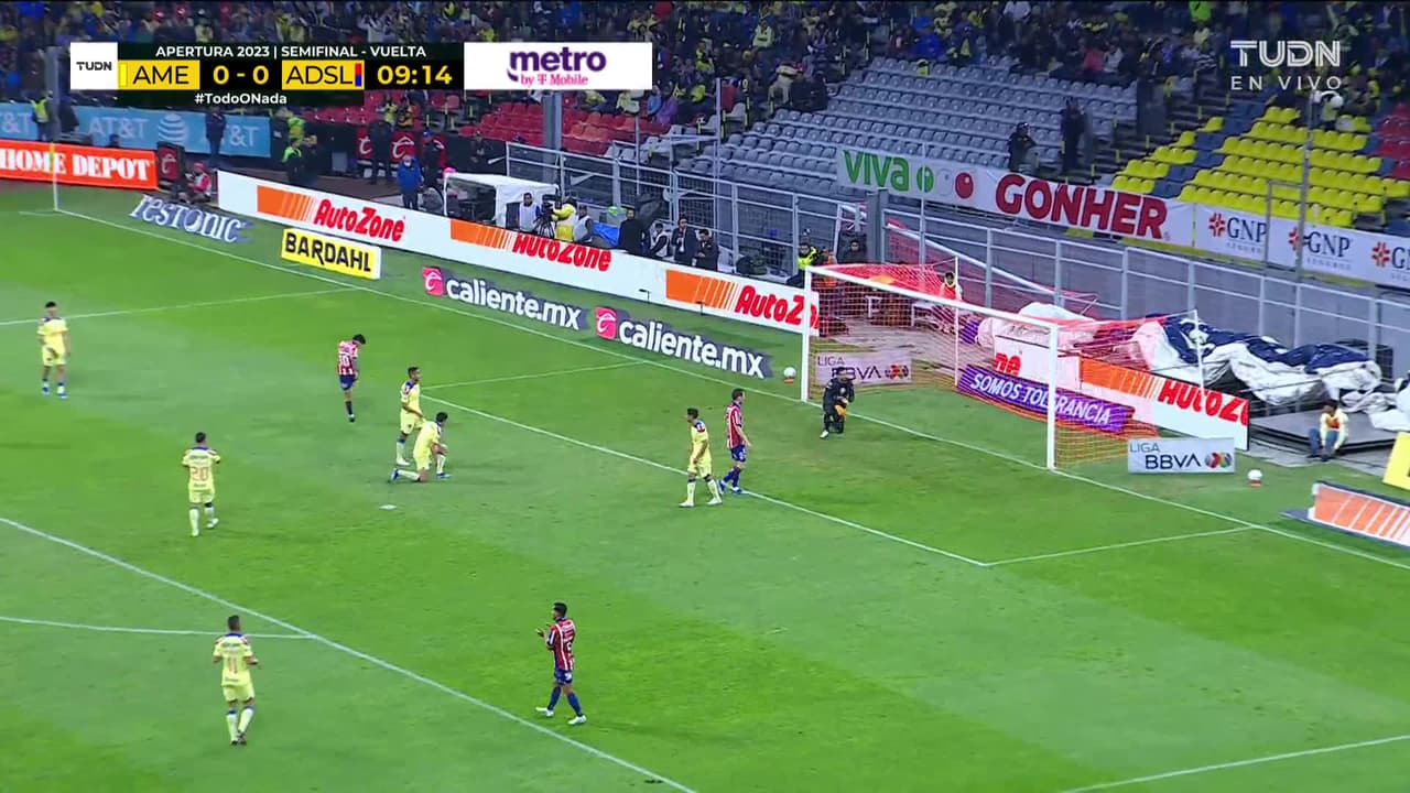 ¡TIRO ATAJADO! disparo por Dieter Villalpando.