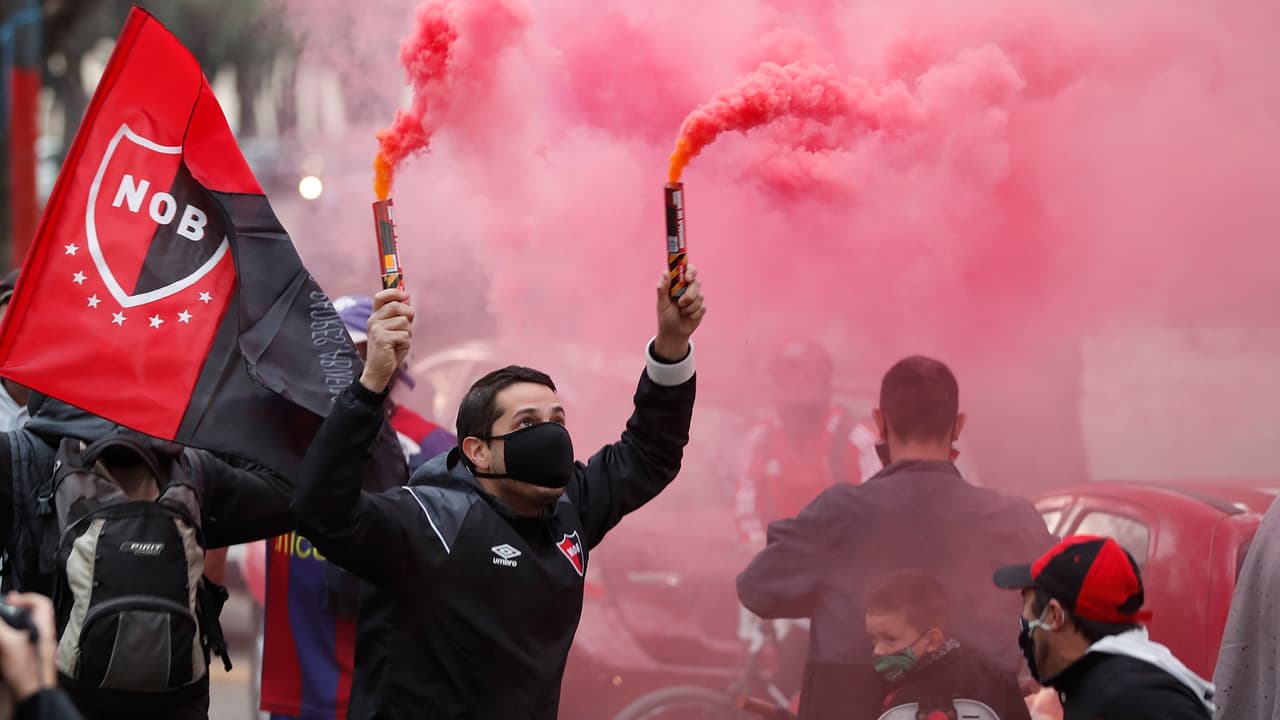 Hacen caravana en Rosario para pedir la vuelta de Messi a Newell's